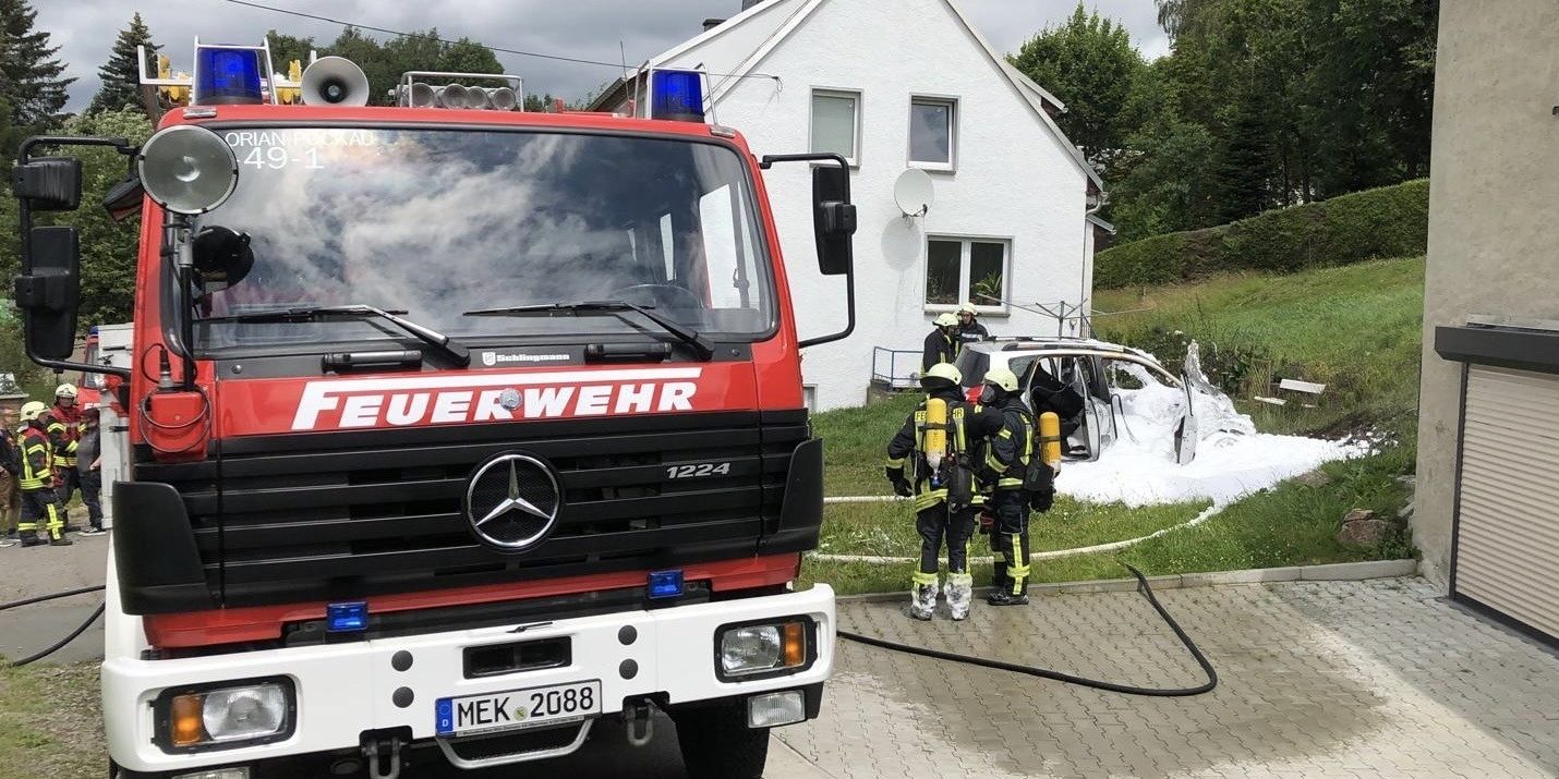 f7b81c8b-7fc8-4ef7-9c7c-5bd5b02a0e39